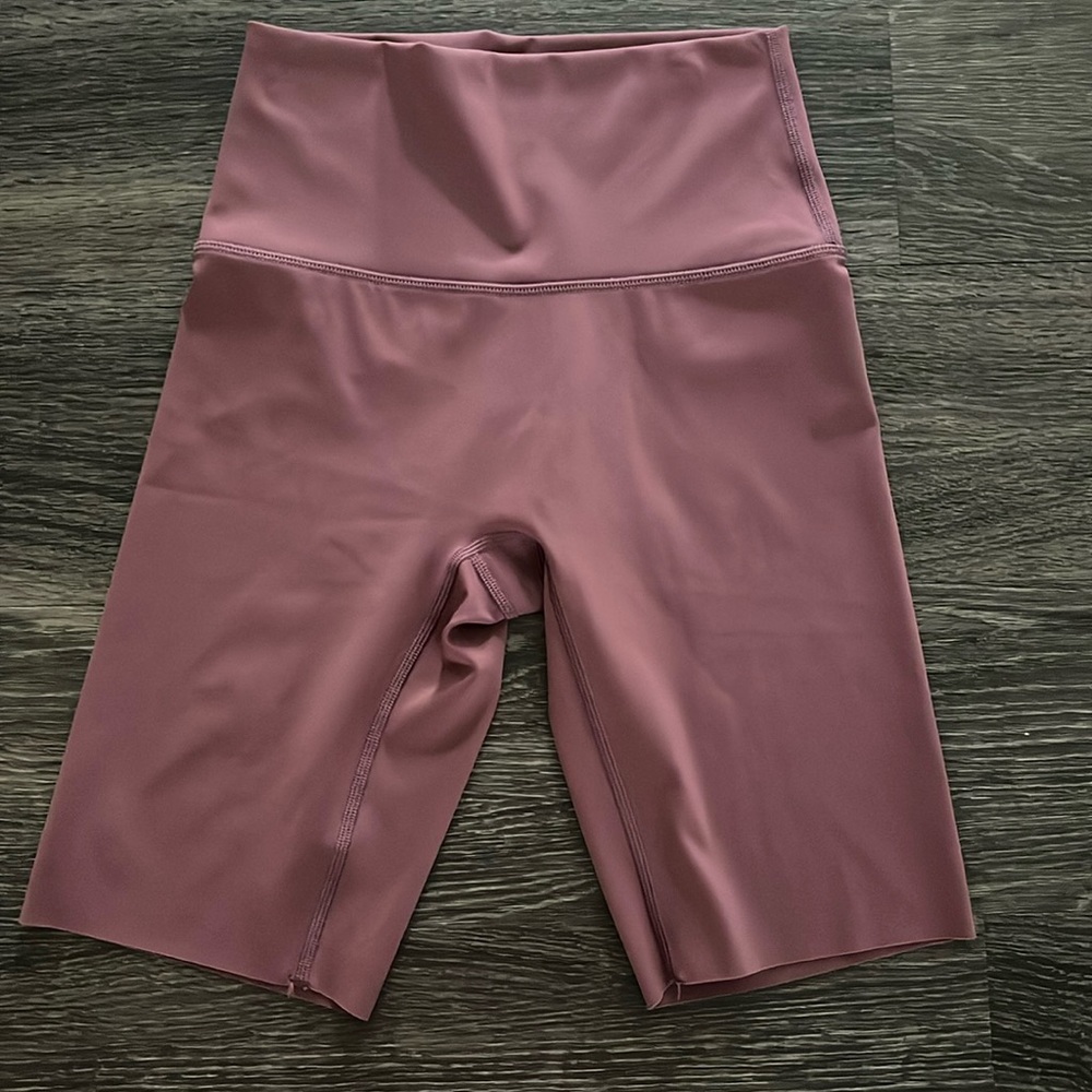Size small area off-line biker shorts